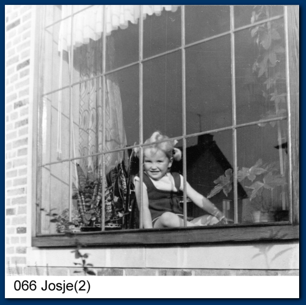600x598 pixels (115K)